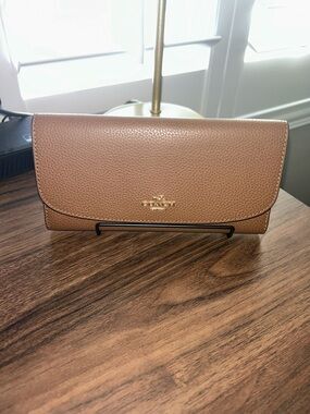 Coach Pebbled Leather Wallet Clutch in Cognac Brown with Gold Logo